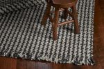 5' X 8' Grey Hand Woven Houndstooth Indoor Area Rug